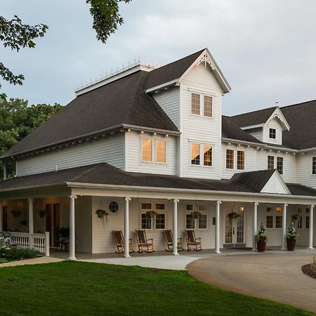 The Oakwood Inn โอโคโบจิ ภายนอก รูปภาพ