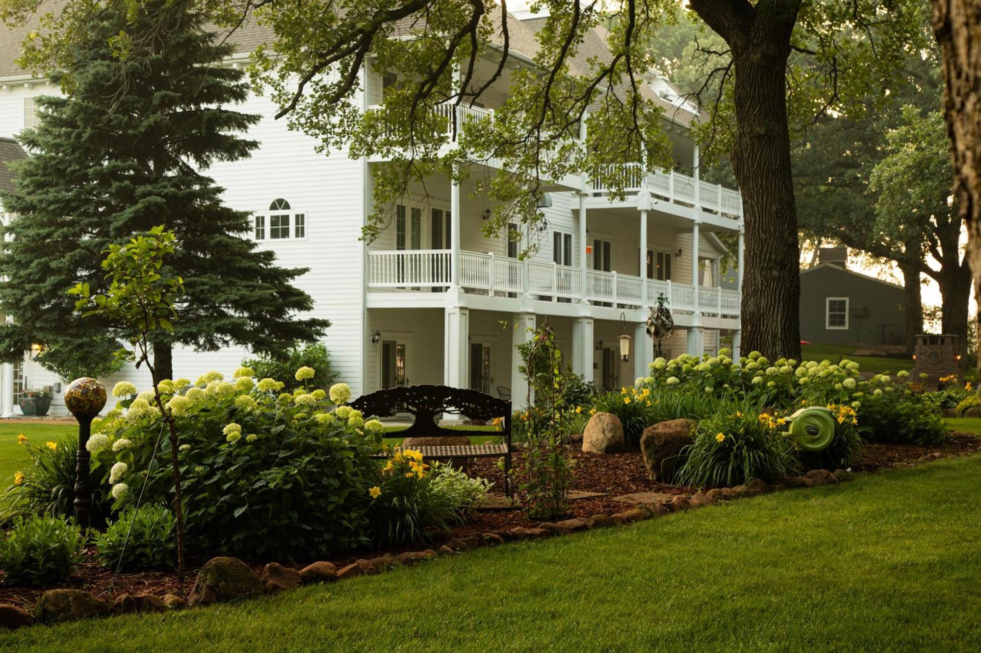 The Oakwood Inn โอโคโบจิ ภายนอก รูปภาพ